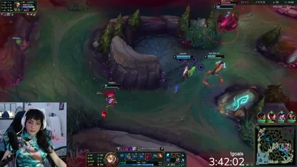 Emilia Cosplay, 2025 - Episode 11