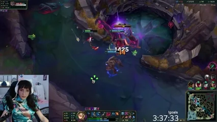 Emilia Cosplay, 2025 - Episode 11